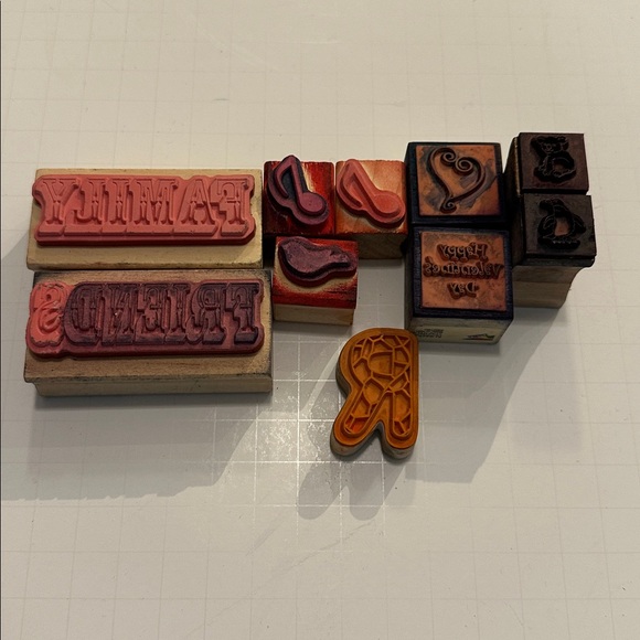 Mixed rubber stamps - friends, family, happy birthday, heart music, animals - Picture 2 of 2